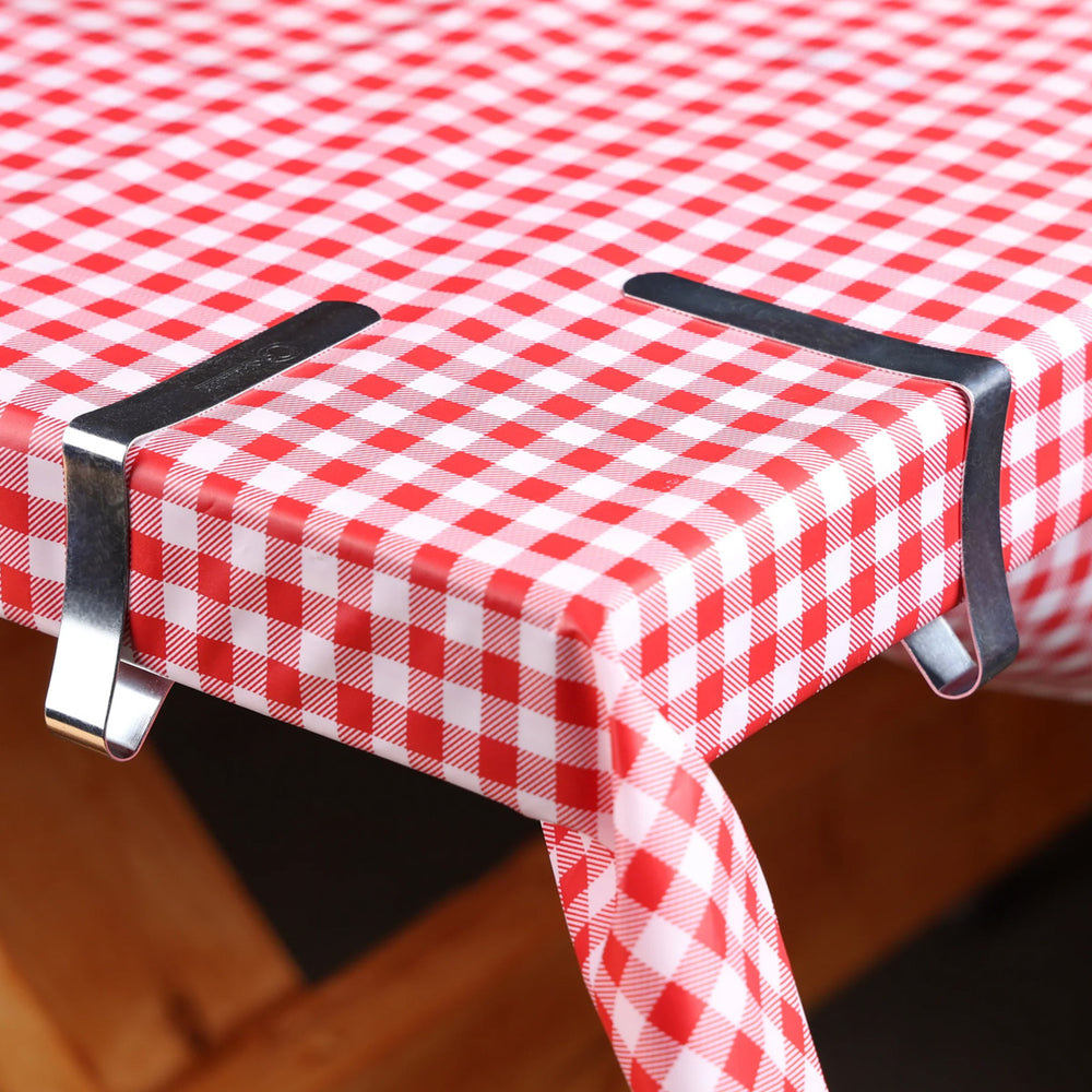 Easy-to-use tablecloth clamps for camping tables